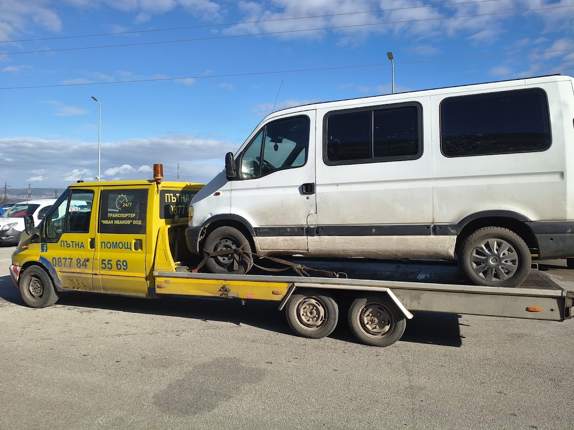 Транспортиране на бус в Гинци